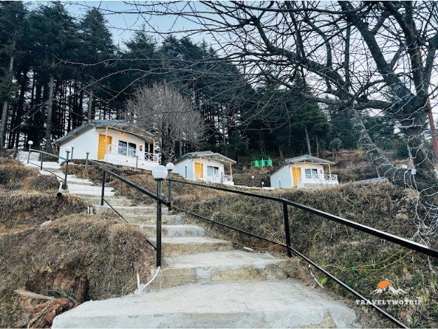 Deodar Stay (1)