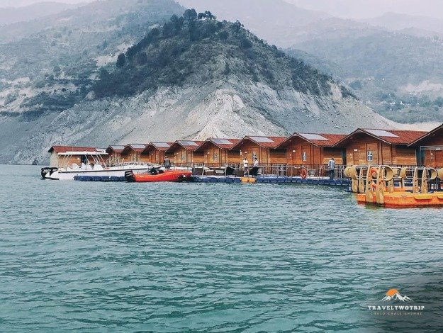 Floating Huts Tehri Lake (4)