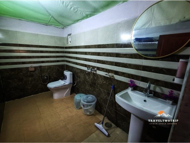 Palki Cam & Resort (1)